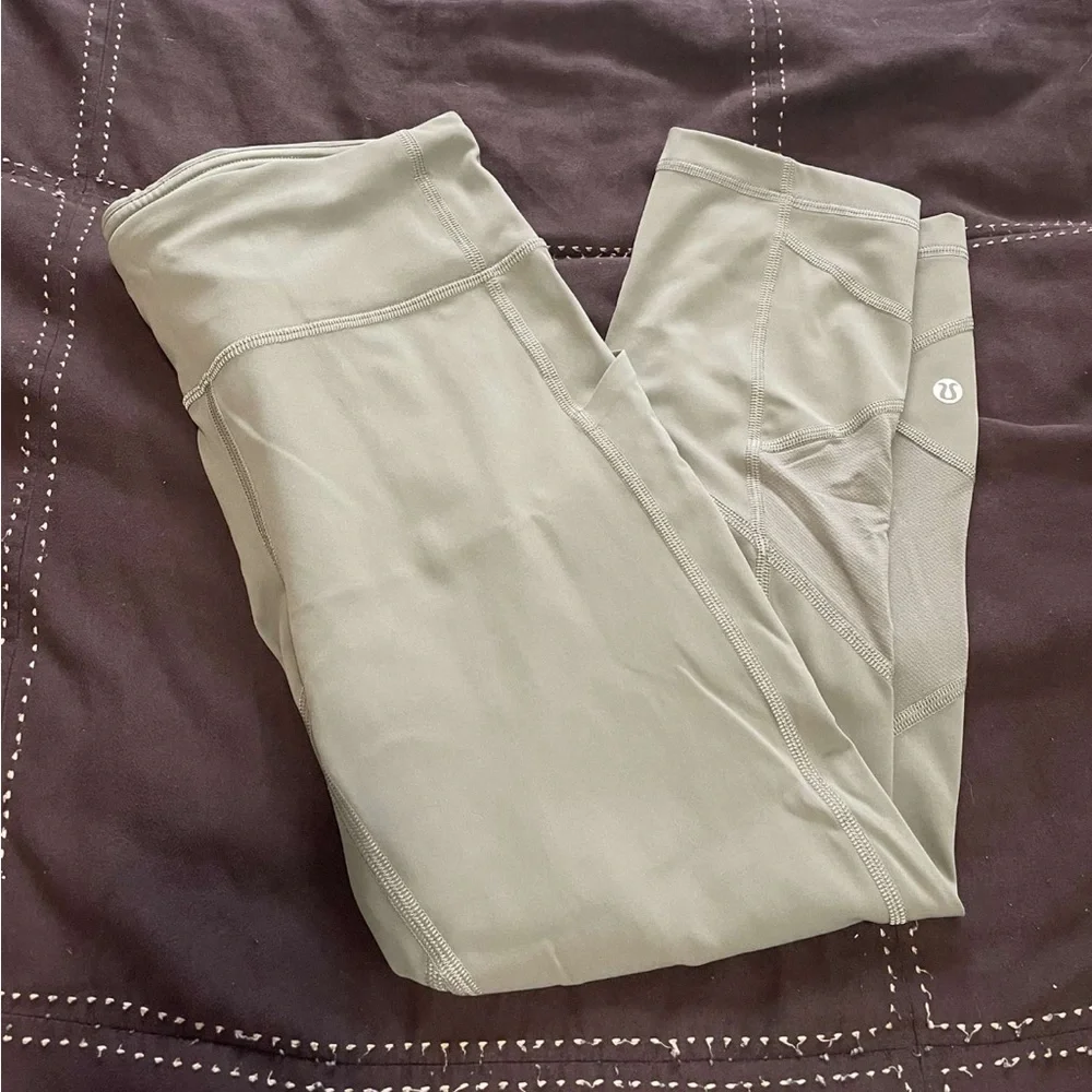 Lululemon Sage Crop Leggings - Picture 2 of 10